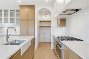 1252 Cedarbrook Way — listing photo 24 of 67
