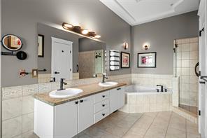 144-3666 Royal Vista Way — listing photo 24 of 28