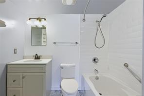 117-485 Island Hwy — listing photo 15 of 26