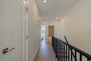 103-2770 Vantilburg Cres — listing photo 16 of 30