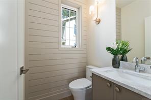 103-2770 Vantilburg Cres — listing photo 22 of 30