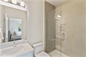 209-2770 Vantilburg Cres — listing photo 18 of 33