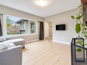3074 Earl Grey St — listing photo 16 of 44