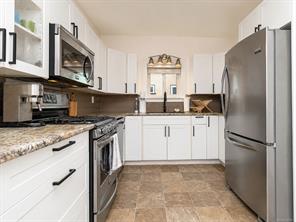 3074 Earl Grey St — listing photo 20 of 44