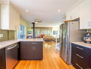 69 Seagirt Rd — listing photo 15 of 68