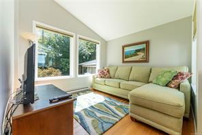 69 Seagirt Rd — listing photo 16 of 68
