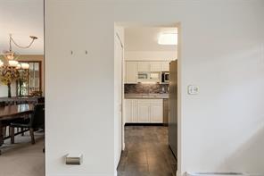 11-3981 Nelthorpe St — listing photo 32 of 52