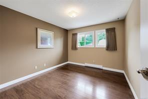 11-3981 Nelthorpe St — listing photo 37 of 52