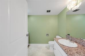 11-3981 Nelthorpe St — listing photo 45 of 52