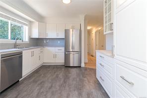 3145 Balfour Ave — listing photo 18 of 80