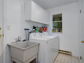 2369 Robertson St — listing photo 21 of 35