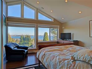 280 Milburn Dr — listing photo 15 of 44