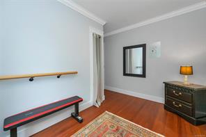 868 Hampshire Rd — listing photo 24 of 37