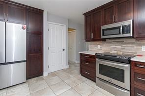 840 Ankathem Pl — listing photo 17 of 59