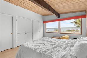 4598 Torquay Dr — listing photo 21 of 35