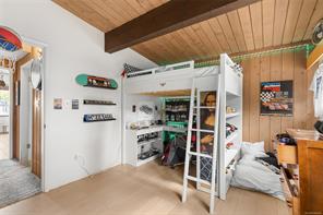 4598 Torquay Dr — listing photo 22 of 35