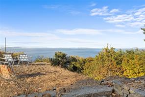 4598 Torquay Dr — listing photo 32 of 35