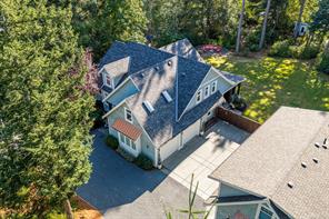 2377 Barbara Rd — listing photo 23 of 96