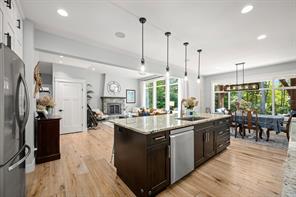 2377 Barbara Rd — listing photo 36 of 96
