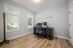 2377 Barbara Rd — listing photo 63 of 96