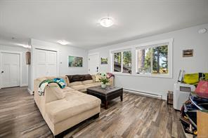 2377 Barbara Rd — listing photo 75 of 96