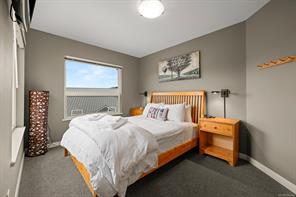 9-1370 Henry Rd — listing photo 23 of 45