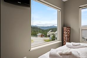 9-1370 Henry Rd — listing photo 24 of 45