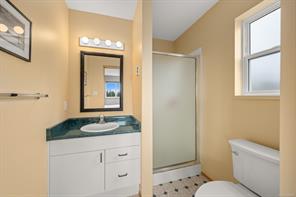 3-699 Castle Crag Cres — listing photo 14 of 38