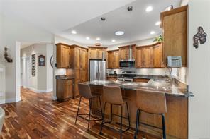 833 Hayden Pl — listing photo 16 of 57