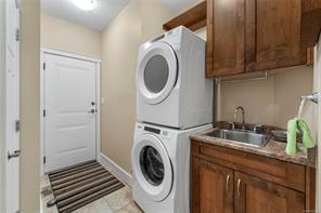 833 Hayden Pl — listing photo 31 of 57