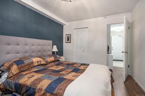 112-218 Bayview Ave — listing photo 14 of 30
