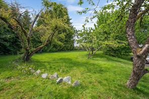 112-218 Bayview Ave — listing photo 22 of 30