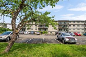 112-218 Bayview Ave — listing photo 23 of 30