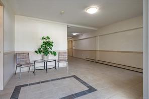 112-218 Bayview Ave — listing photo 28 of 30