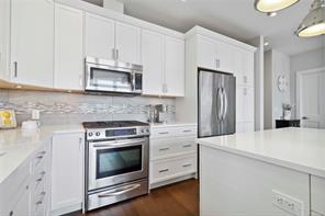 708 Demel Pl — listing photo 15 of 55