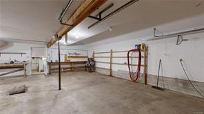 2893 Rowan Way — listing photo 37 of 39