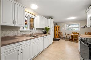 1965 Cougar Cres — listing photo 20 of 37