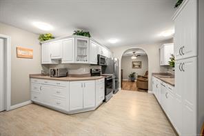 1965 Cougar Cres — listing photo 24 of 37