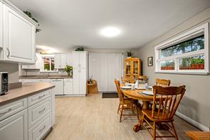 1965 Cougar Cres — listing photo 25 of 37