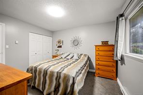 1965 Cougar Cres — listing photo 32 of 37
