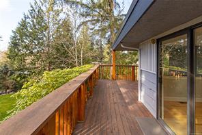 2660 MacDonald Dr — listing photo 15 of 41