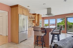 8798 Forest Park Dr — listing photo 16 of 47