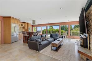 8798 Forest Park Dr — listing photo 18 of 47