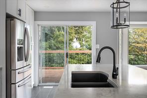 5701 Malibu Terr — listing photo 16 of 61