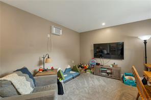 61 Maple Park Cir — listing photo 18 of 58