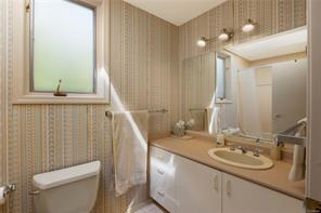 335 King George Terr — listing photo 23 of 41