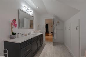 319 Chemainus Rd — listing photo 30 of 99