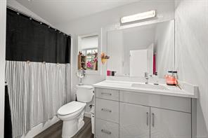 30-3025 Royston Rd — listing photo 26 of 53