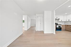 3538 Foxglove Rd — listing photo 15 of 53