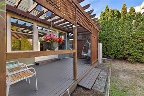 1059 Clare St — listing photo 19 of 65